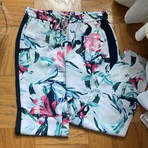 White House Black Market Floral Pants